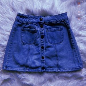 Brandy Melville light wash denim skirt⚡️